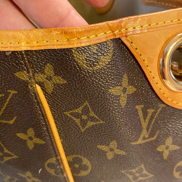 SOLD !!DISCONTINUED ✨✨Louis Vuitton Hobo Galliera PM - Picture 9 of 17